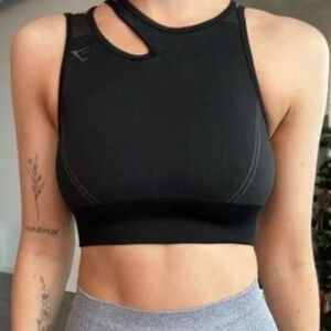 Gymshark Ultra Seamless Black Sports Bra Size Small  Gym Workout